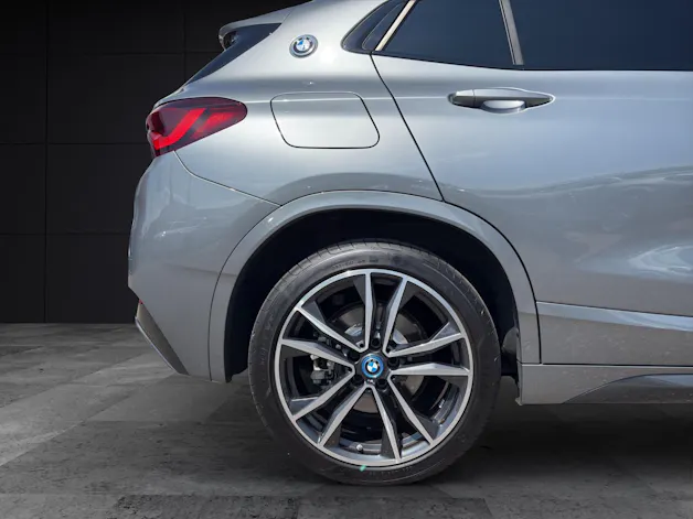 BMW X2 xDrive25e