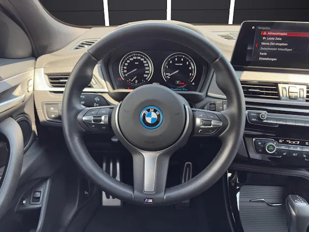 BMW X2 xDrive25e