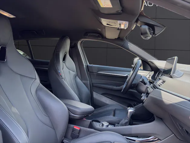 BMW X2 xDrive25e