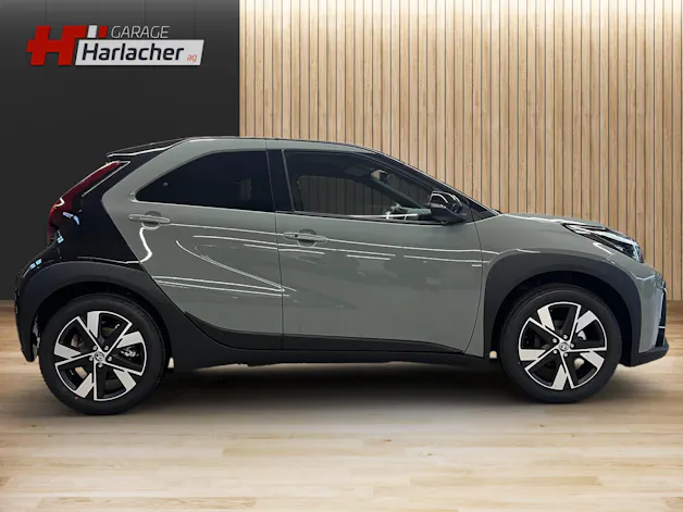 Toyota Aygo X 1.5 VVT-i HSD Trend