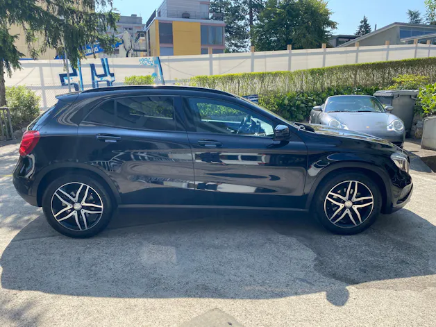 Mercedes-Benz GLA 200 Night Star
