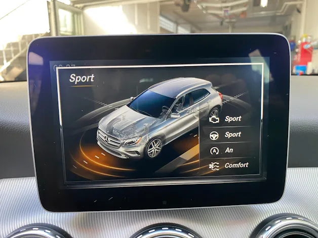 Mercedes-Benz GLA 200 Night Star