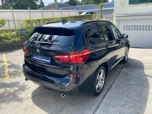 BMW X1 25i xDrive SAG