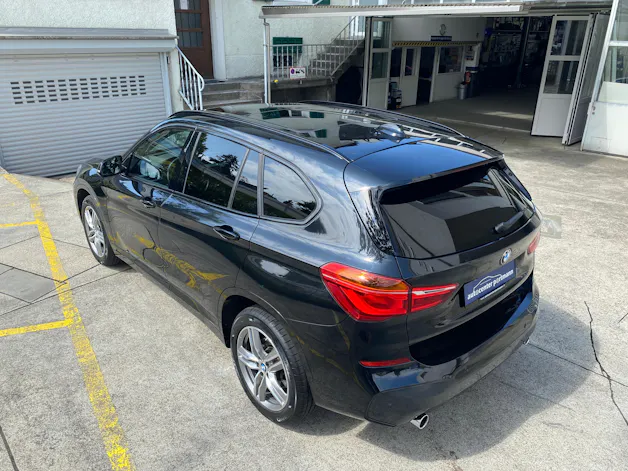 BMW X1 25i xDrive SAG