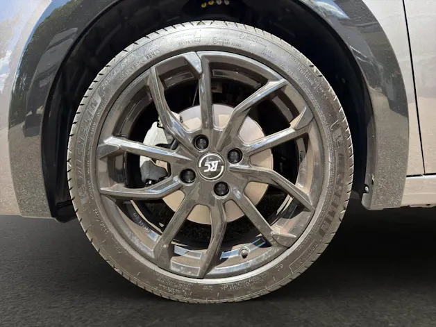 Peugeot 208 1.2 PureTech 130 GT