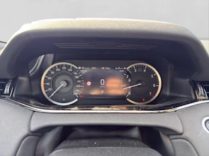 image du véhicule LAND ROVER Range Rover Evoque 2.0 T 250 R-Dynamic SE