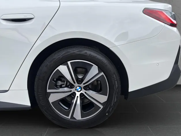 BMW i4 eDrive40