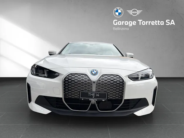 BMW i4 eDrive40