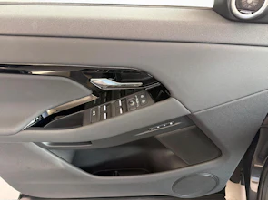 immagine del veicolo LAND ROVER Range Rover Evoque 2.0 D 200 Dynamic SE mit Gratis Service Paket