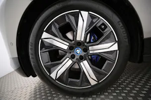 BMW iX M60