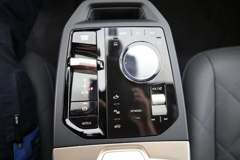 Fahrzeugbild BMW iX