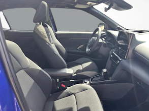 https://vehicle.imgix.net/4423259/14012152-9b47-41fb-a498-2fba3798e7dd.jpg