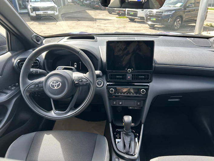Fahrzeugbild TOYOTA YARIS CROSS