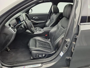https://vehicle.imgix.net/4423292/f09d5009-0127-49c5-8622-a48cd897132b.jpg