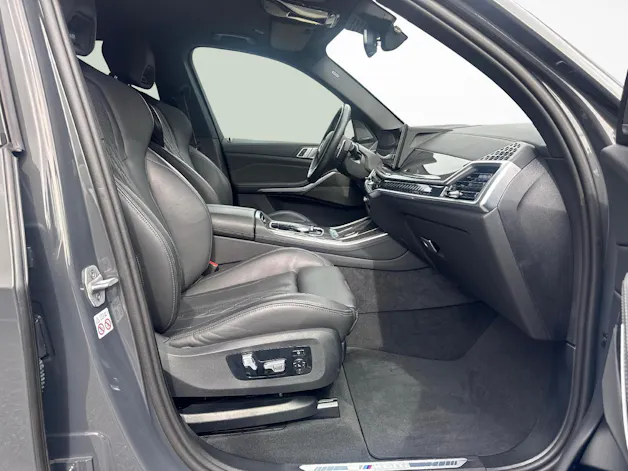 BMW X5 M60i xDrive - Gancio di traino incluso