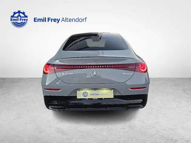 MERCEDES-BENZ CLA 220 4MATIC AMG Line
