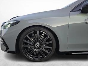 Fahrzeugbild MERCEDES-BENZ CLA 220 4MATIC AMG Line