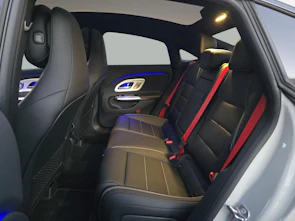 Fahrzeugbild MERCEDES-BENZ CLA 220 4MATIC AMG Line