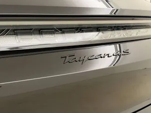 Porsche Taycan 4S Sport Turismo Black Edition