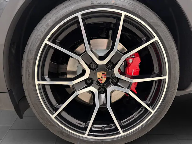 Porsche Taycan 4S Sport Turismo Black Edition