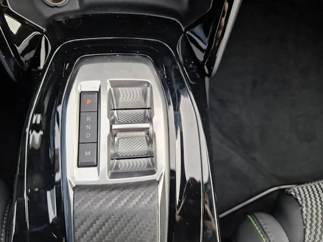 Peugeot 2008 1.2 Hybrid 145 GT Exclusive