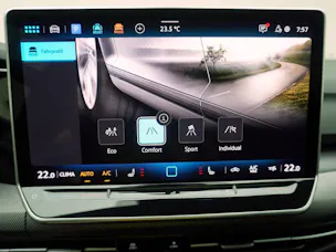 VW Golf 8.5 1.5 eTSI DSG R-Line