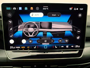 VW Golf 8.5 1.5 eTSI DSG R-Line