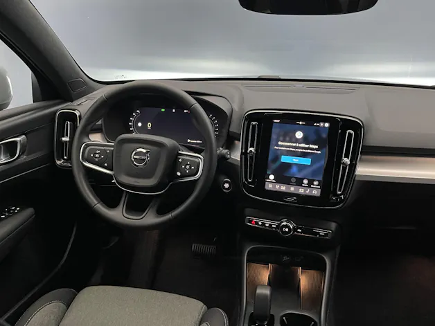 VOLVO XC40 2.0 B3 MH XCITE