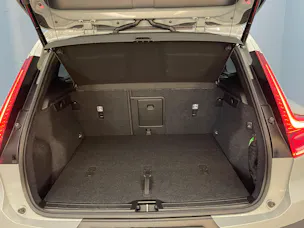 VOLVO XC40 2.0 B3 MH XCITE