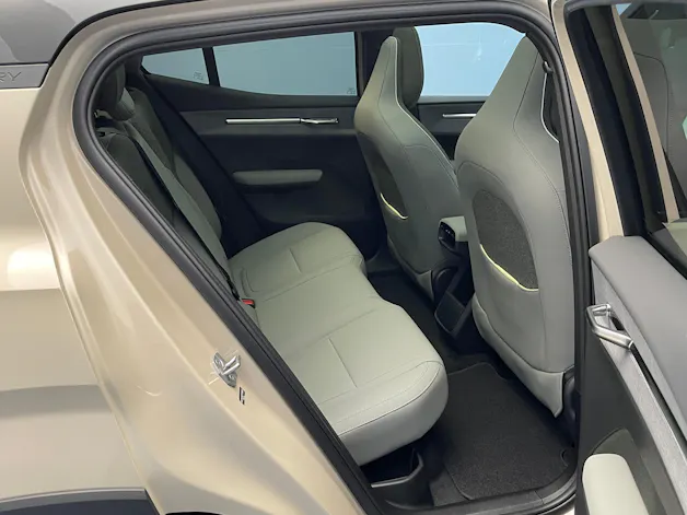 Volvo EX30 CC E60 Twin Performance AWD