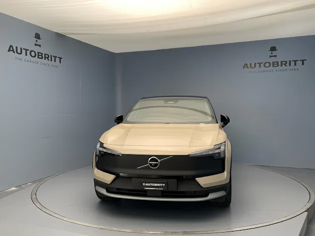 Volvo EX30 CC E60 Twin Performance AWD