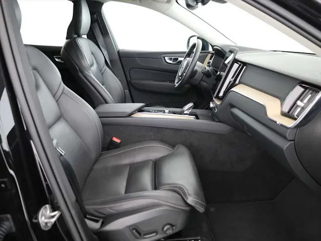 Volvo XC60 2.0 T6 TE Plus Dark eAWD