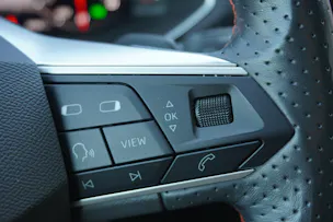 SEAT Tarraco 2.0TSI FR 4Drive DSG 7-PLÄTZER!!!