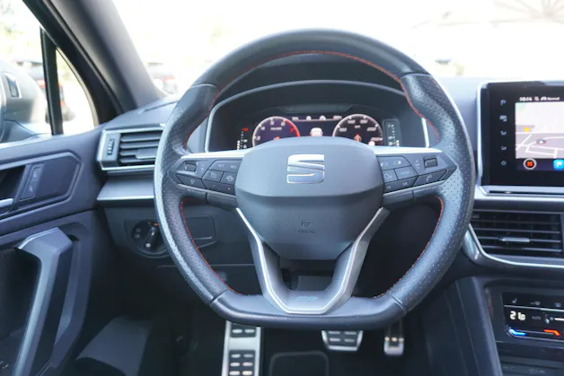 SEAT Tarraco 2.0TSI FR 4Drive DSG 7-PLÄTZER!!!