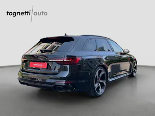 AUDI RS4 Avant quattro tiptronic