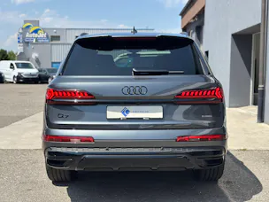 AUDI Q7 50 TDI quattro S Line tiptronic