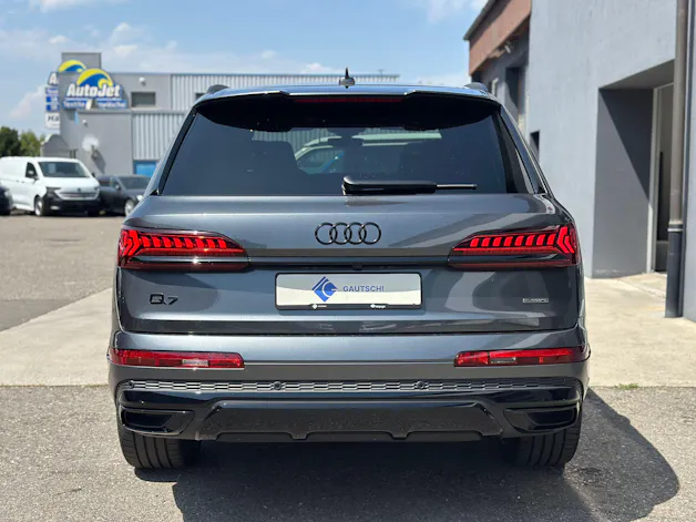 Audi Q7 50 TDI quattro S Line tiptronic