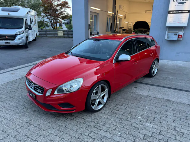 Volvo V60 T6 AWD R-Design Geartronic