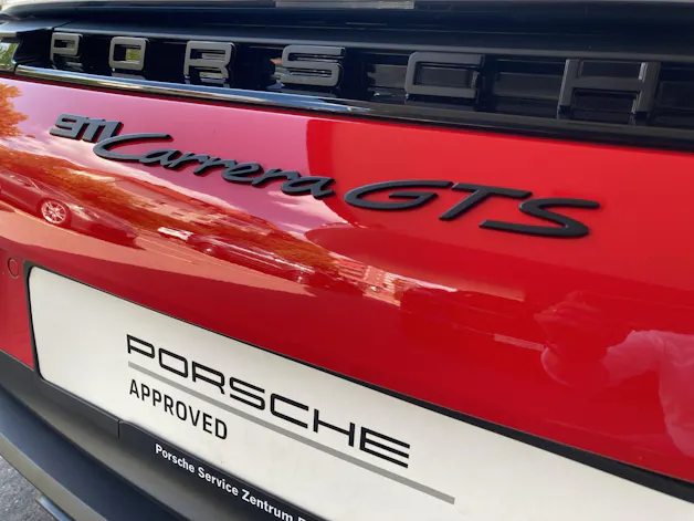 Porsche 911 Carrera GTS