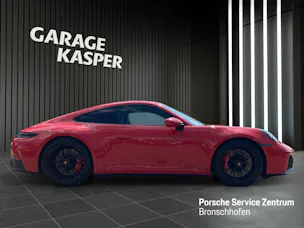 PORSCHE 911 Carrera GTS
