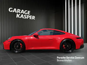 PORSCHE 911 Carrera GTS