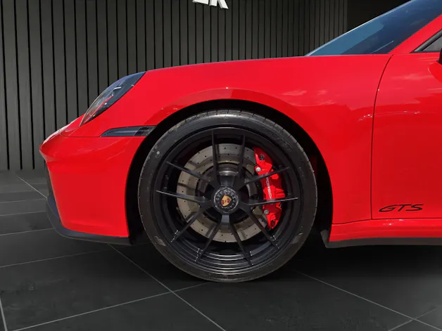 Porsche 911 Carrera GTS
