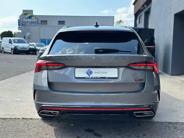 Škoda Octavia Combi 2.0 TDI DSG RS 4x4