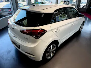 HYUNDAI i20 1.4 Vertex Automatic