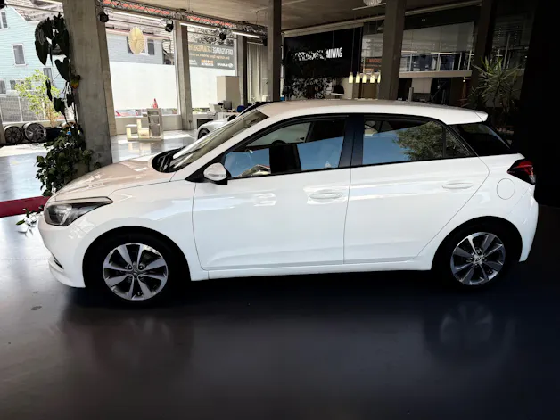 Hyundai i20 1.4 Vertex Automatic
