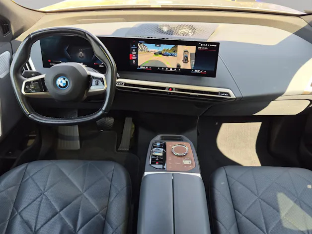 BMW iX M60
