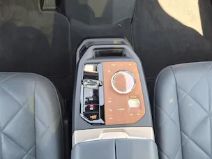 BMW iX M60