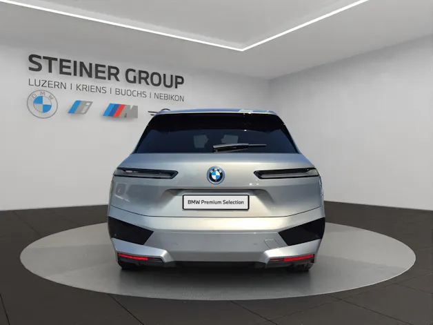 BMW iX M60