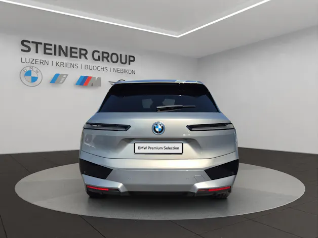 BMW iX M60