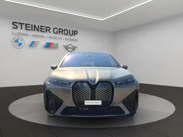 BMW iX M60